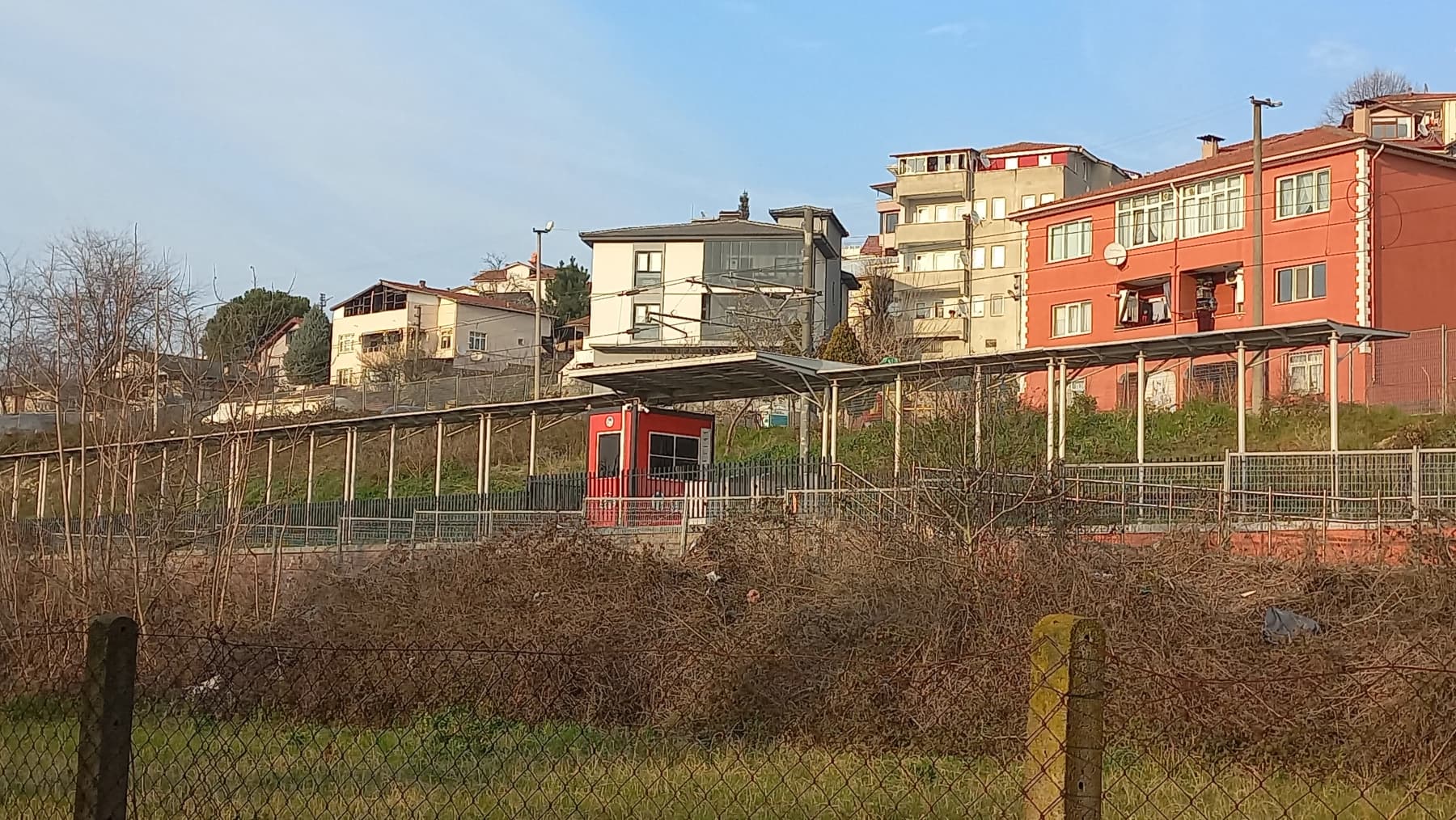 32 Evler Tren İstasyonu