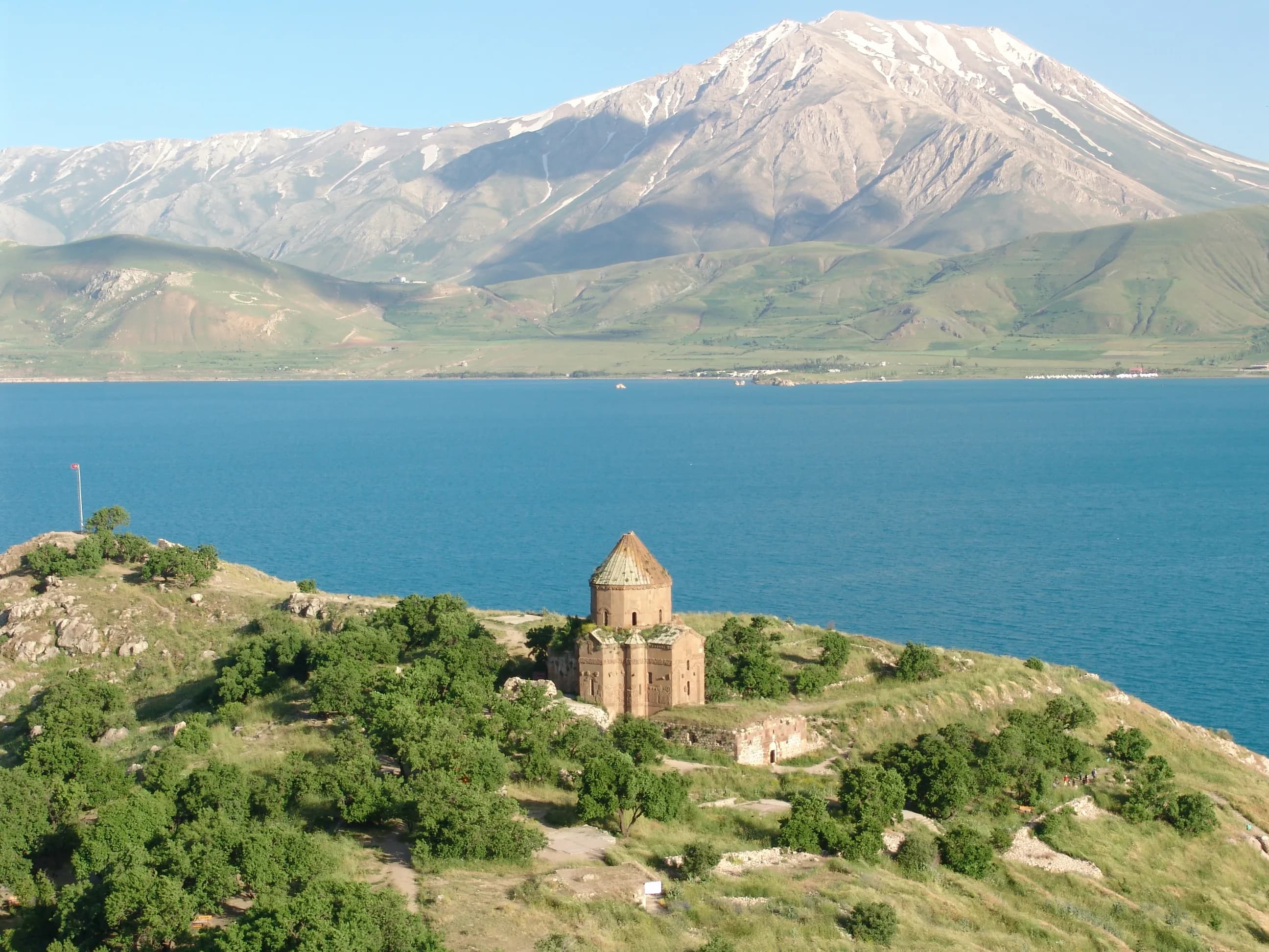 Arnos Dağı