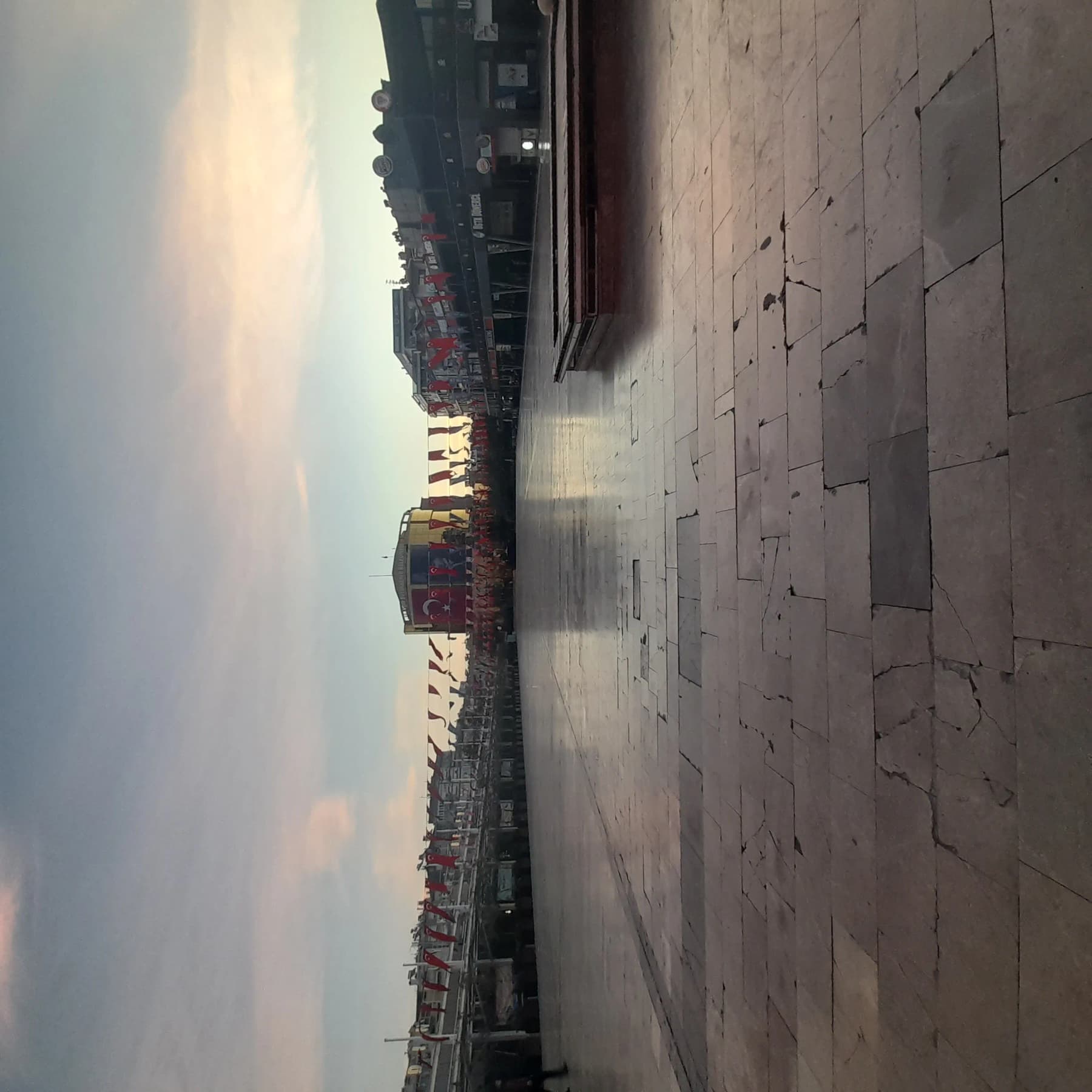 Atatürk Kent Meydanı