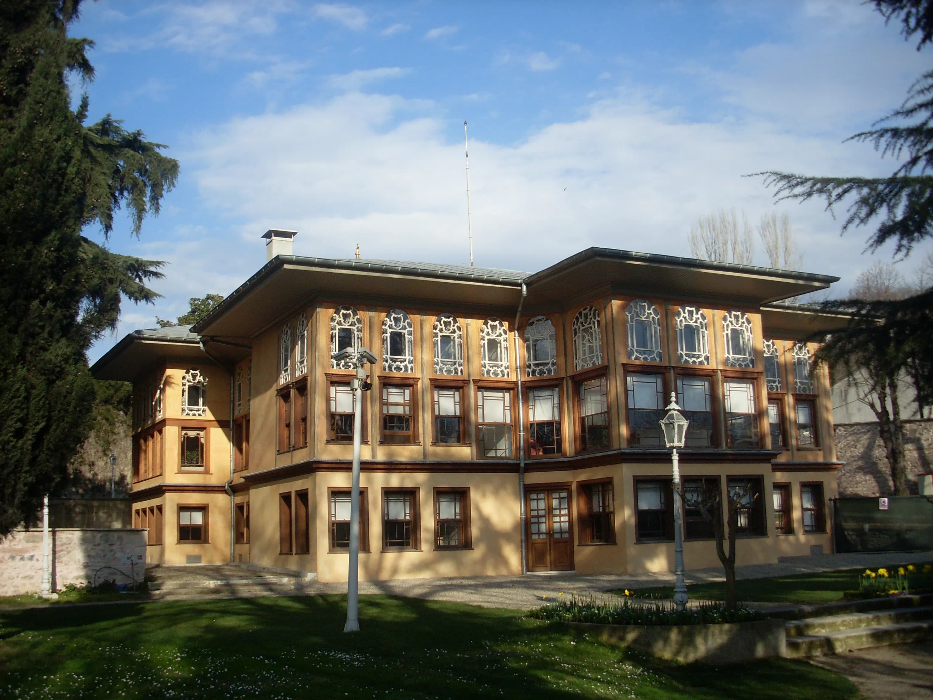 Aynalıkavak Kasrı