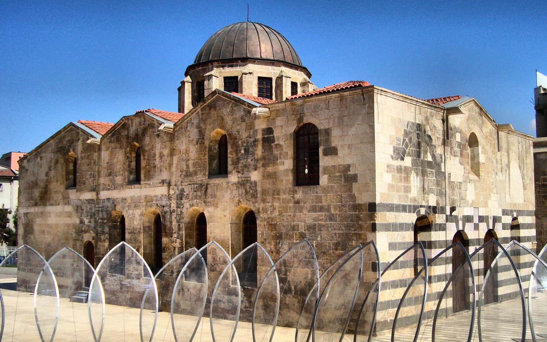 Aziz Bedros Kilisesi