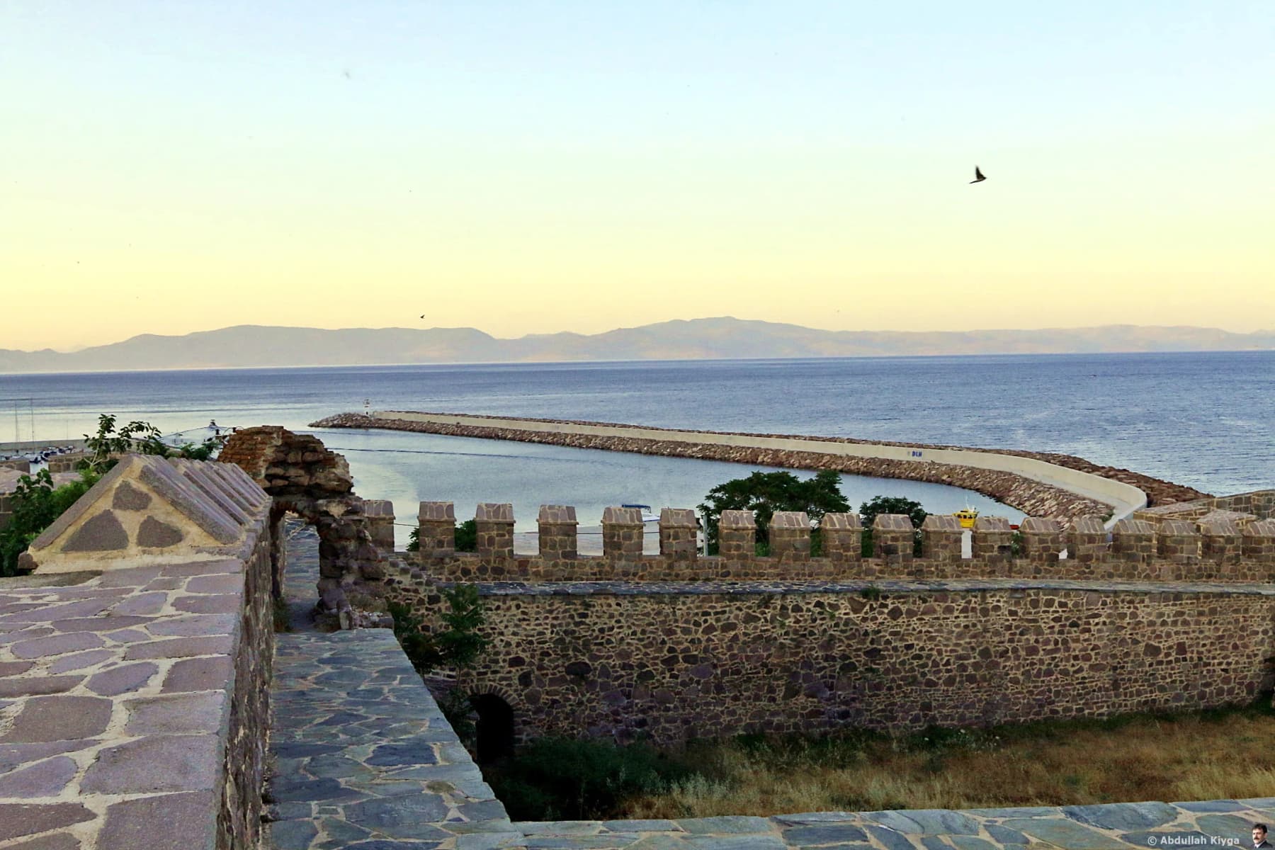 Babakale Kalesi