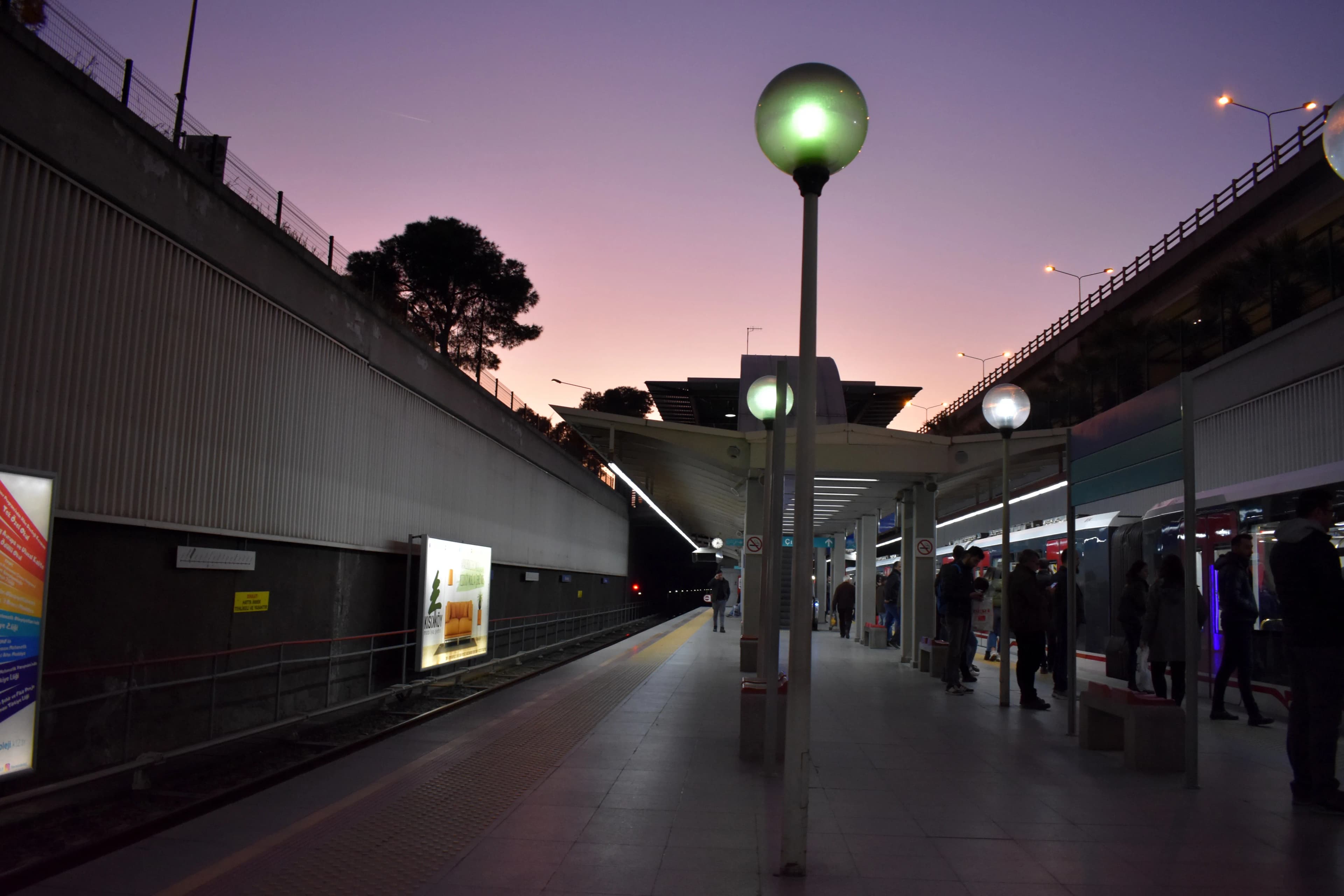 Bornova Metro İstasyonu