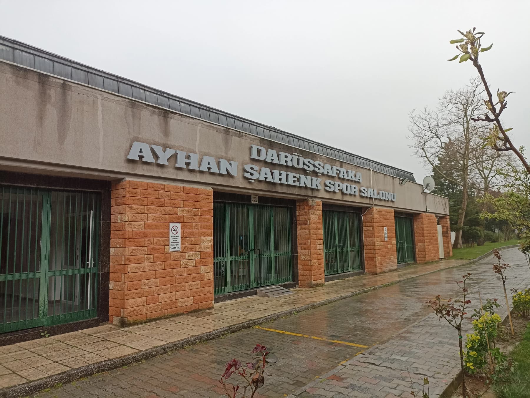 Darüşşafaka Ayhan Şahenk Spor Salonu
