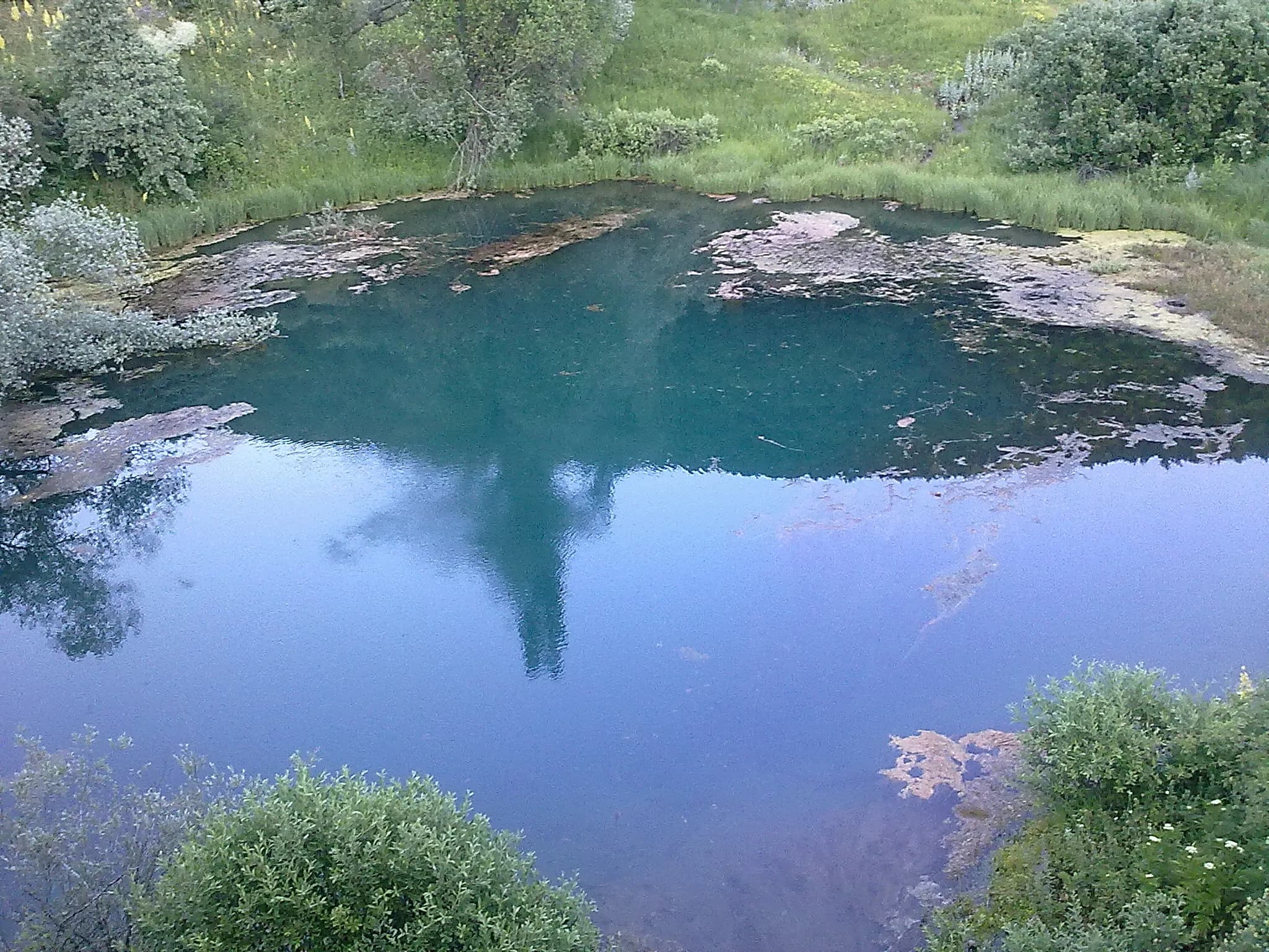 Dipsiz Göl