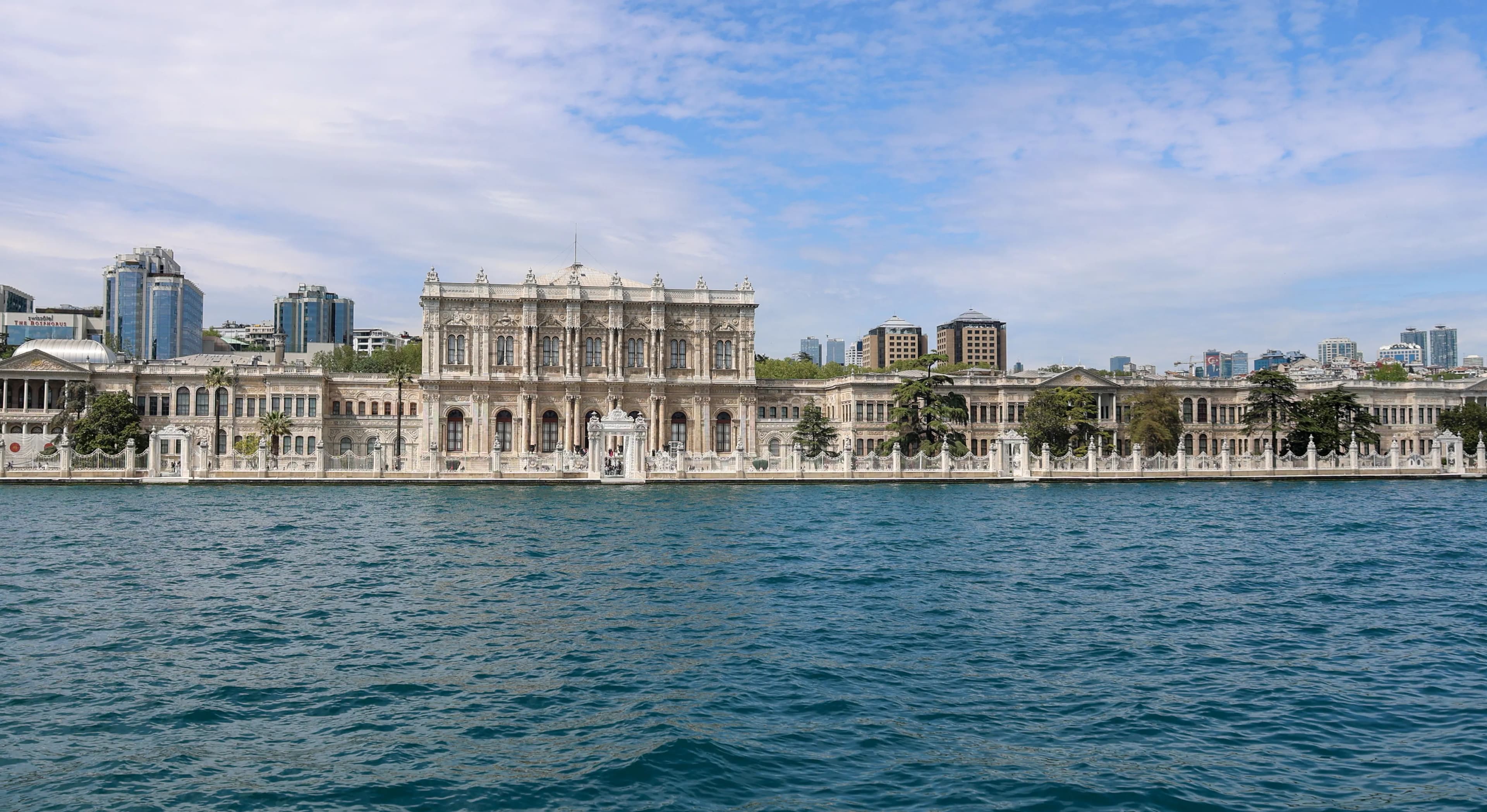 Dolmabahçe Sarayı