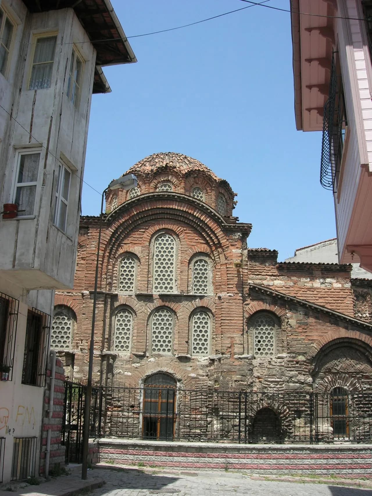 Eski İmaret Camii (Pantepoptes Manastırı Kilisesi)