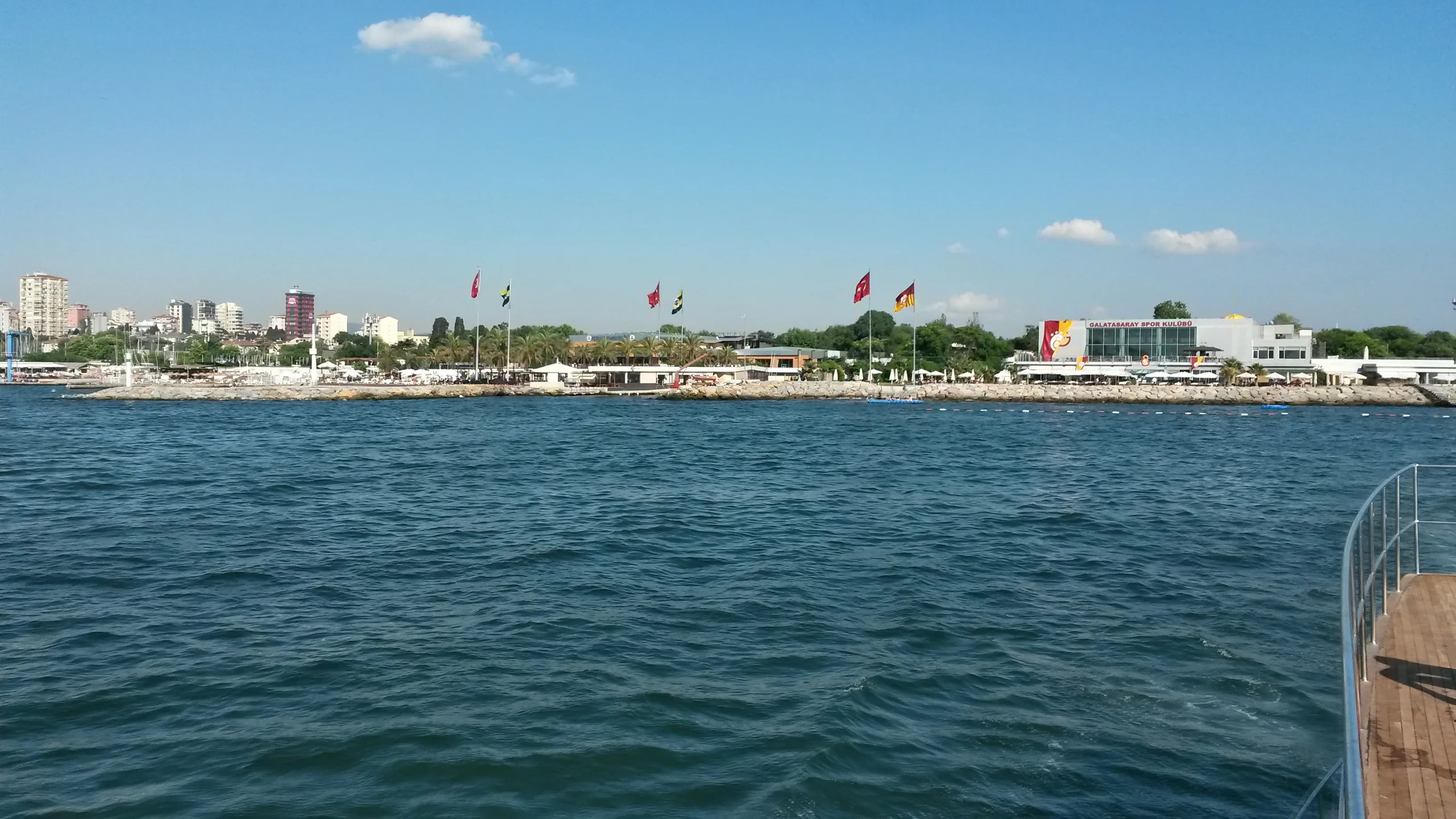 Fenerbahçe Adası