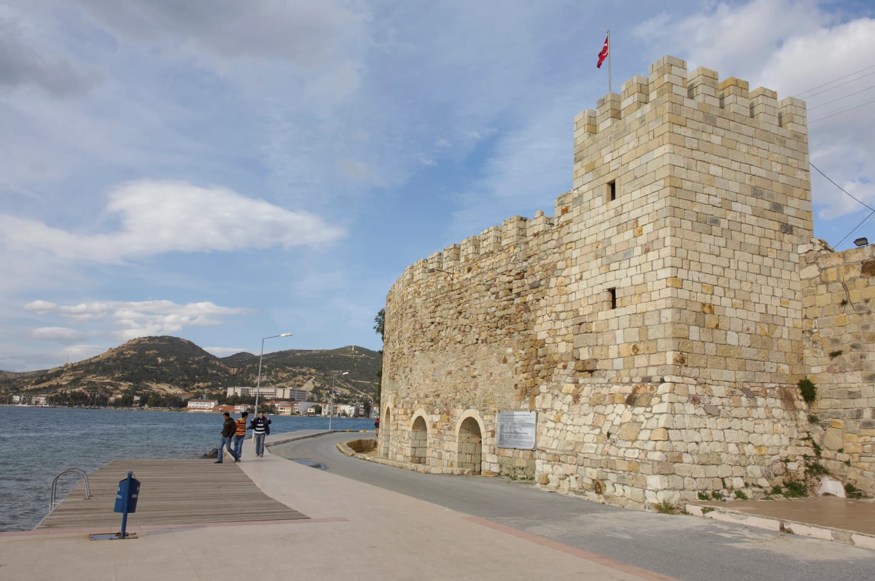 Foça Kalesi