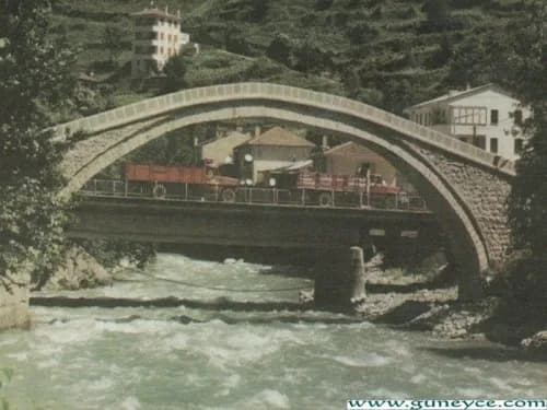 Güneyce Köprüsü
