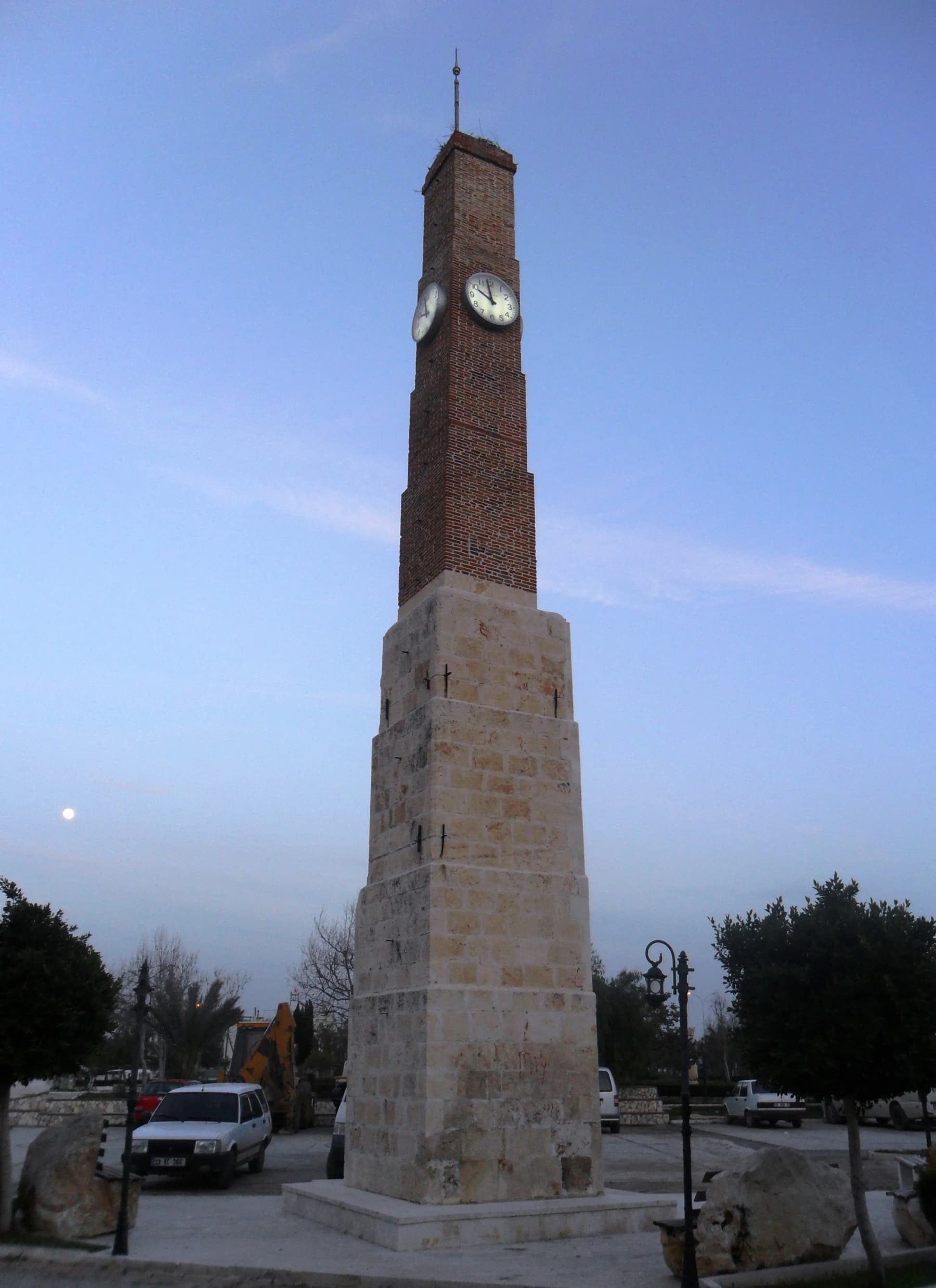Hacı Paşa Saat Kulesi