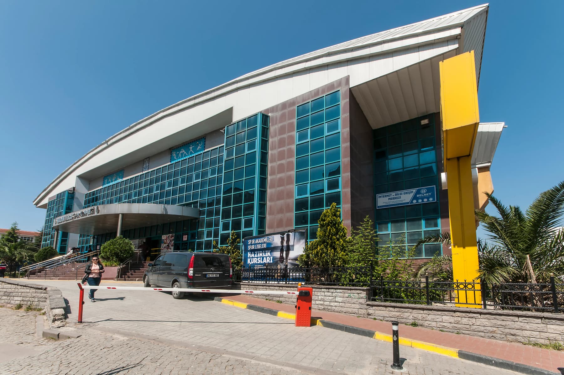 Haldun Alagaş Spor Salonu