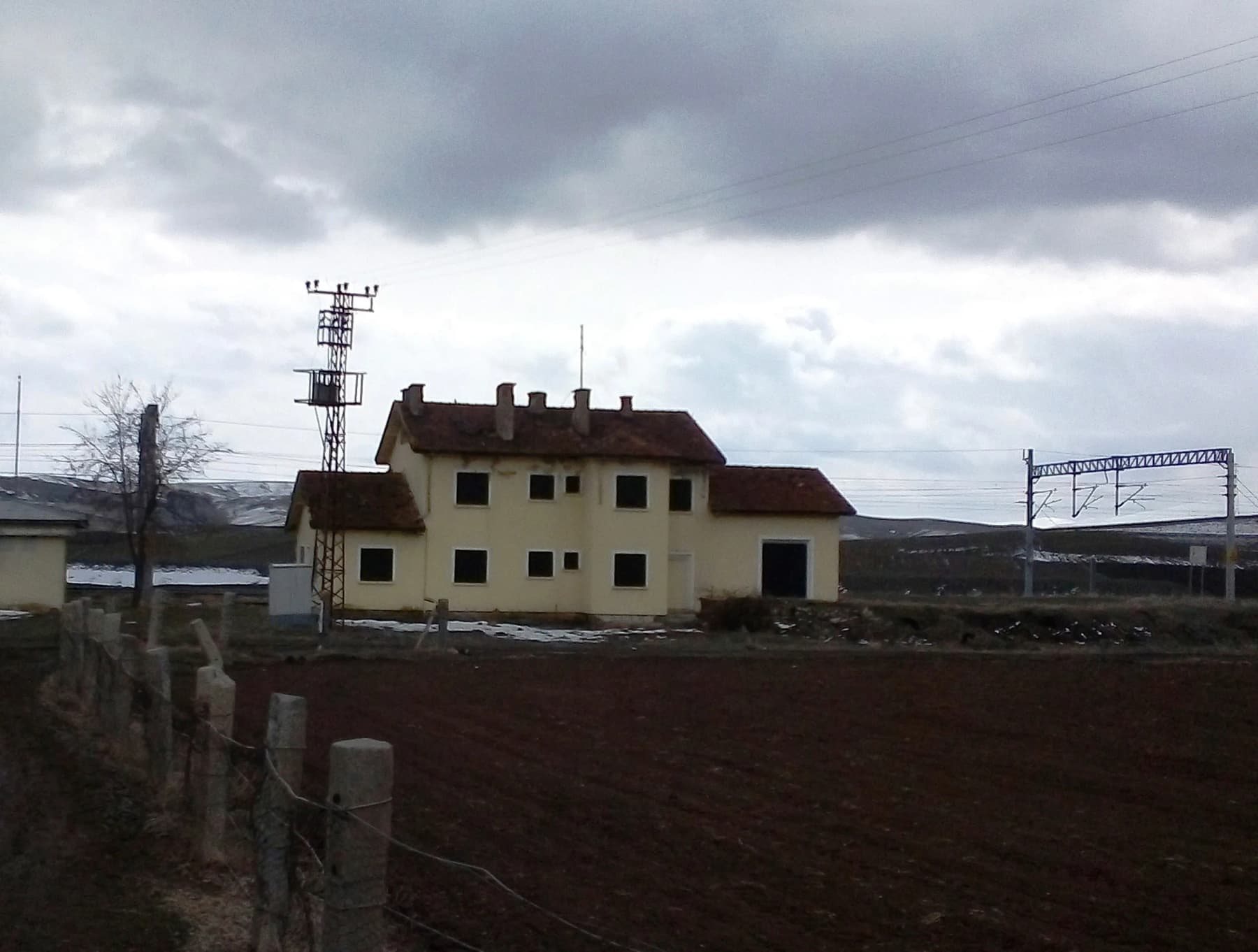 İhsanlı Tren İstasyonu
