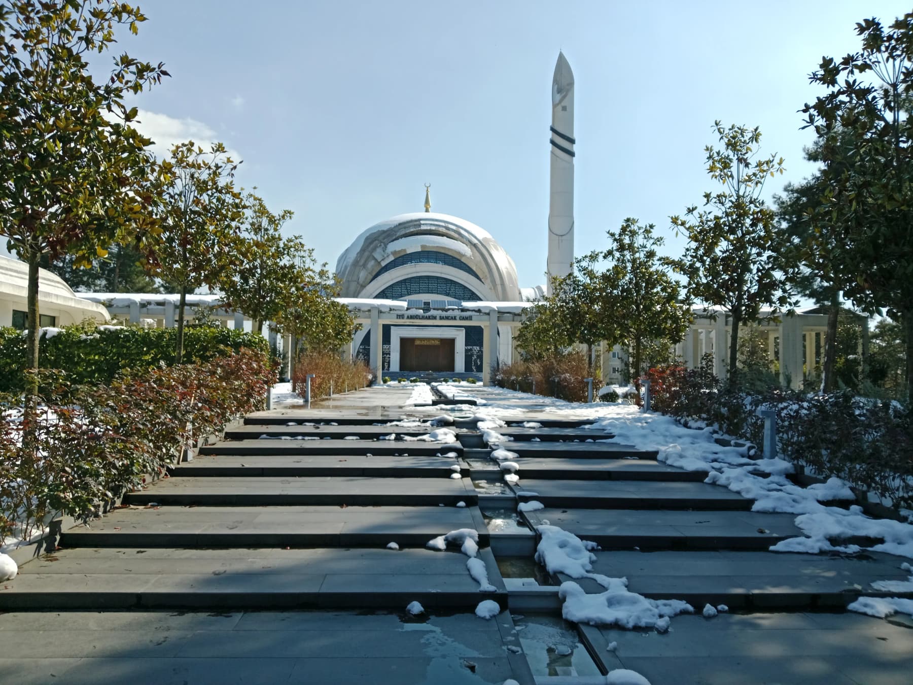 Abdülhakim Sancak Camii