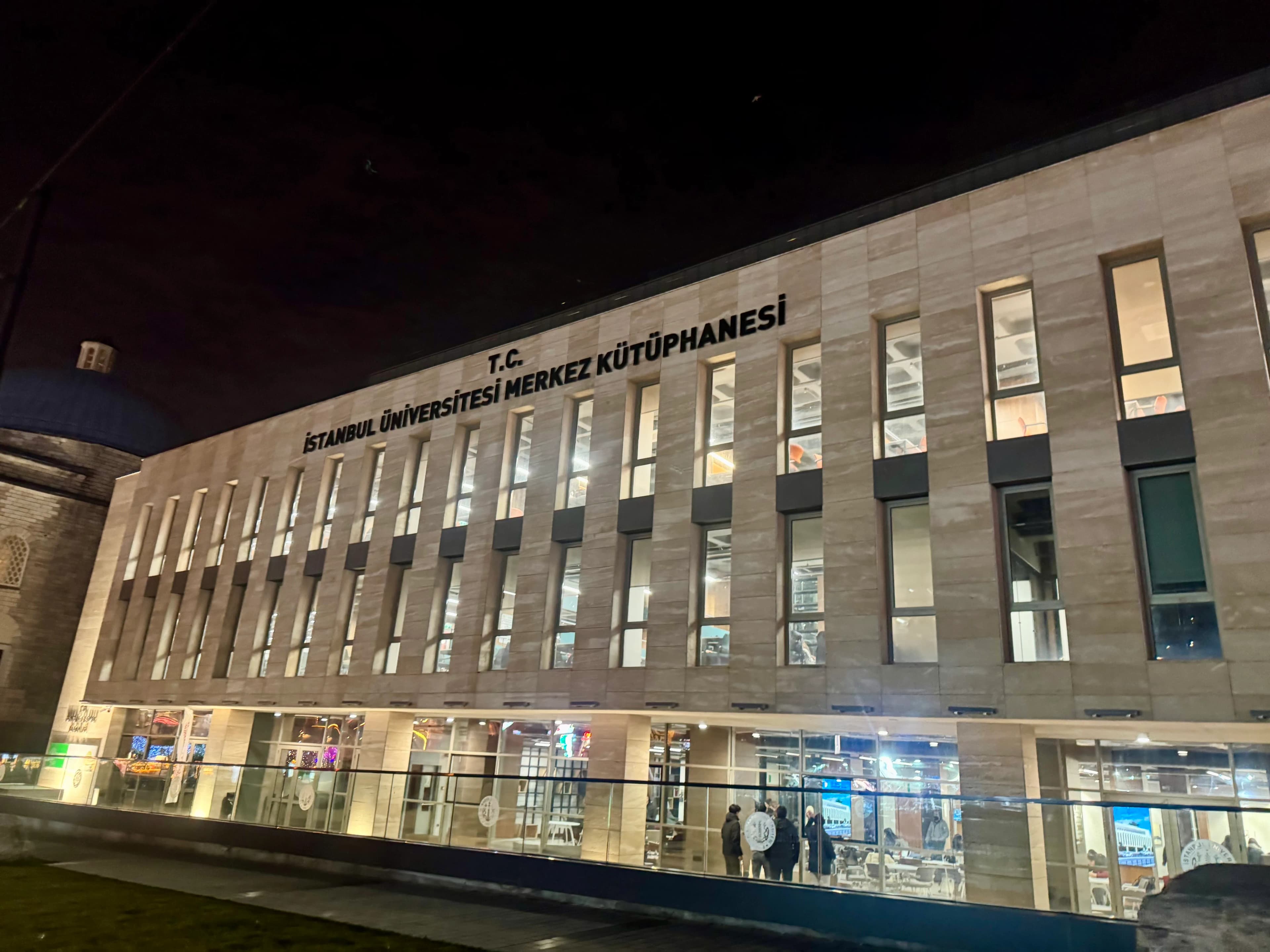 İstanbul Üniversitesi Merkez Kütüphanesi