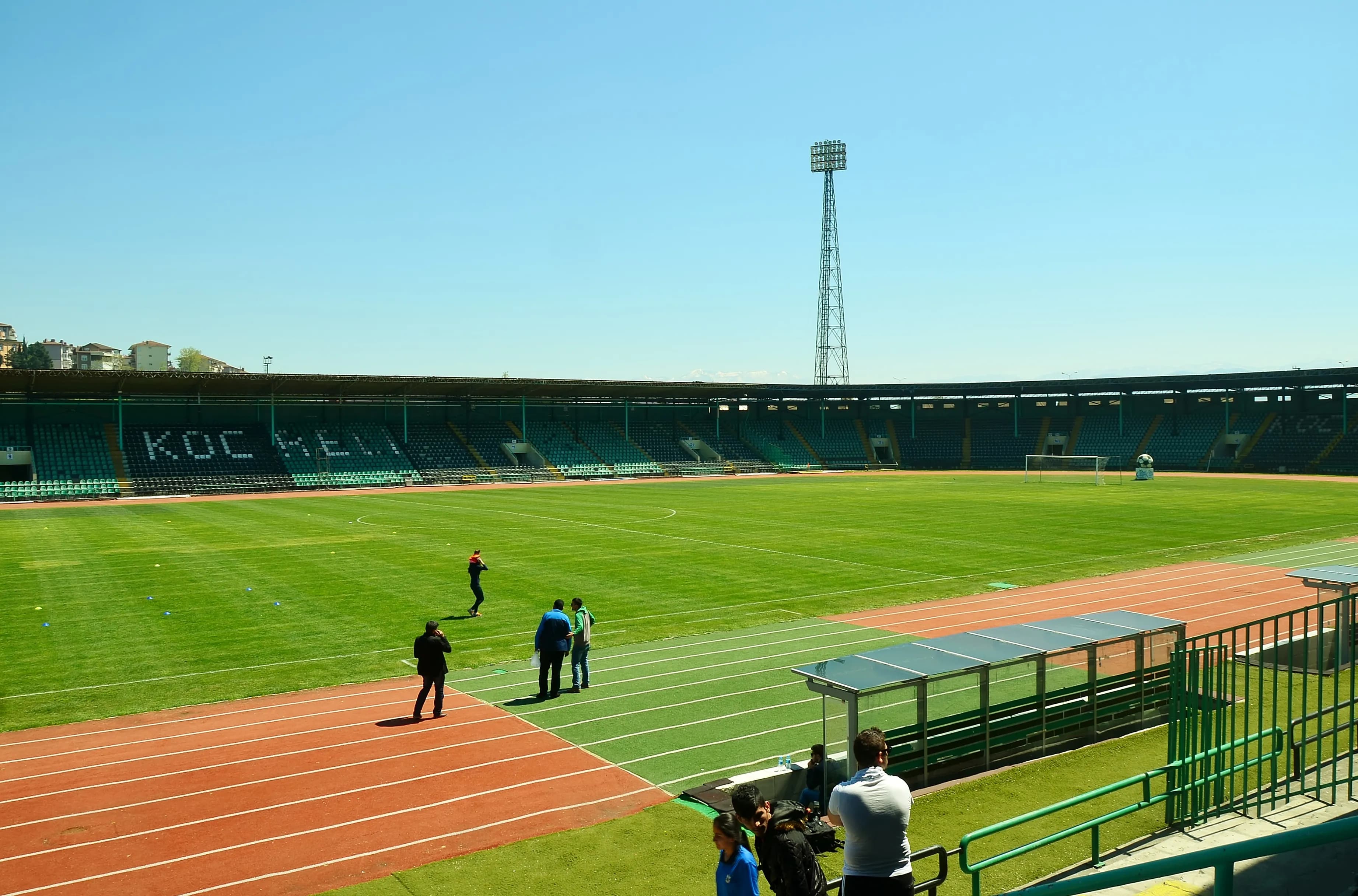 İzmit İsmetpaşa Stadyumu