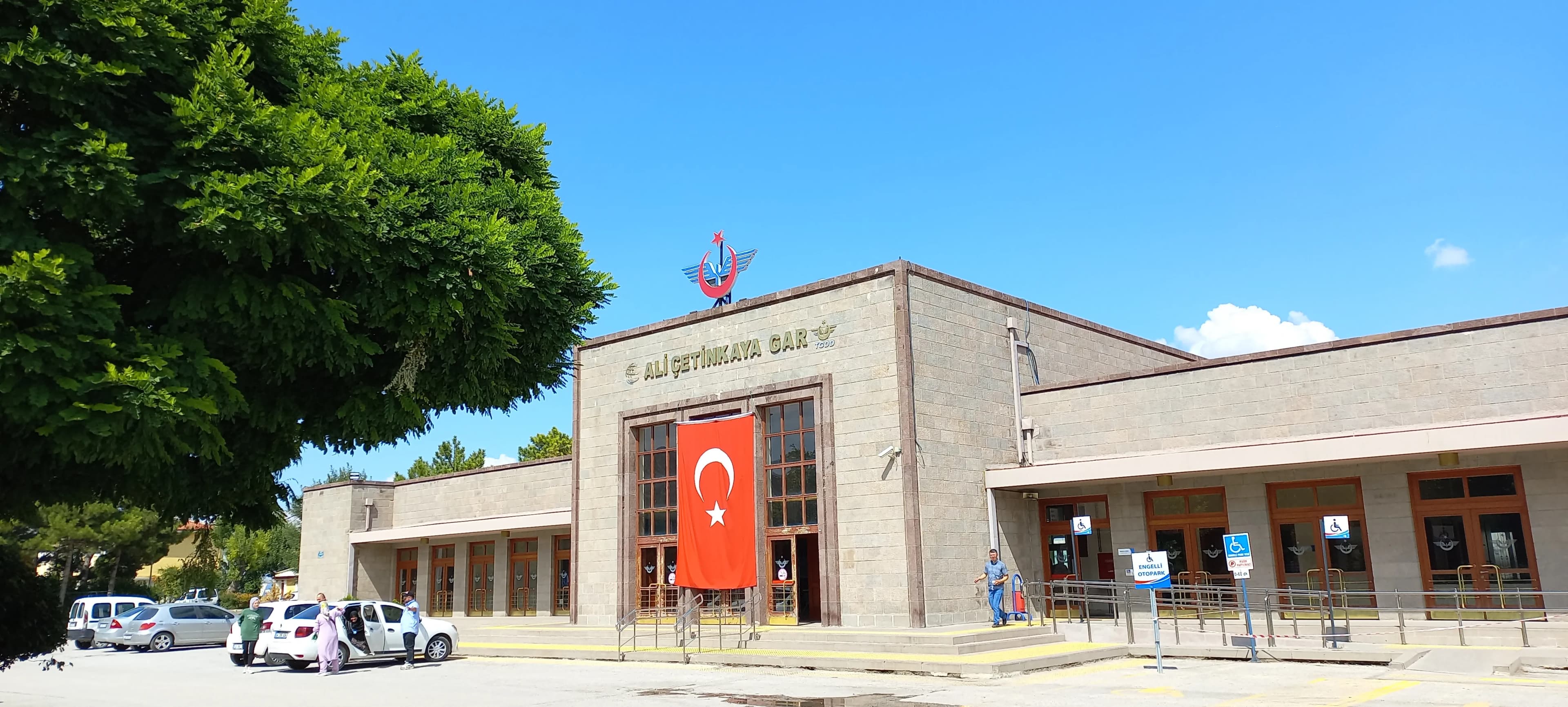 Kemalpaşa Tren İstasyonu