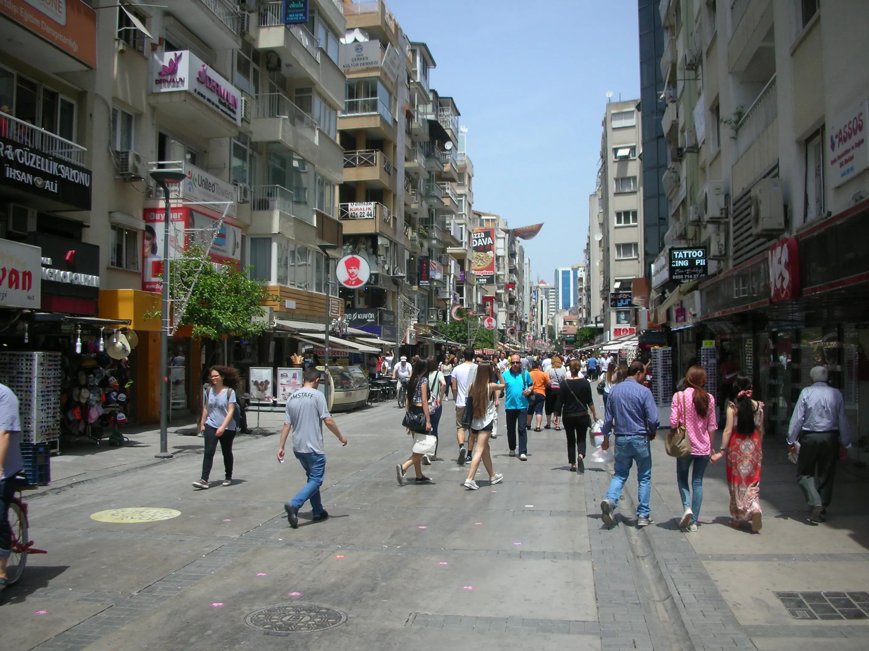 Kıbrıs Şehitleri Caddesi