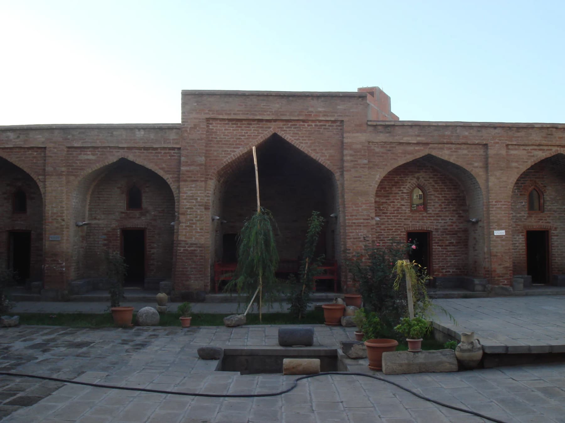 Kızıl Medrese