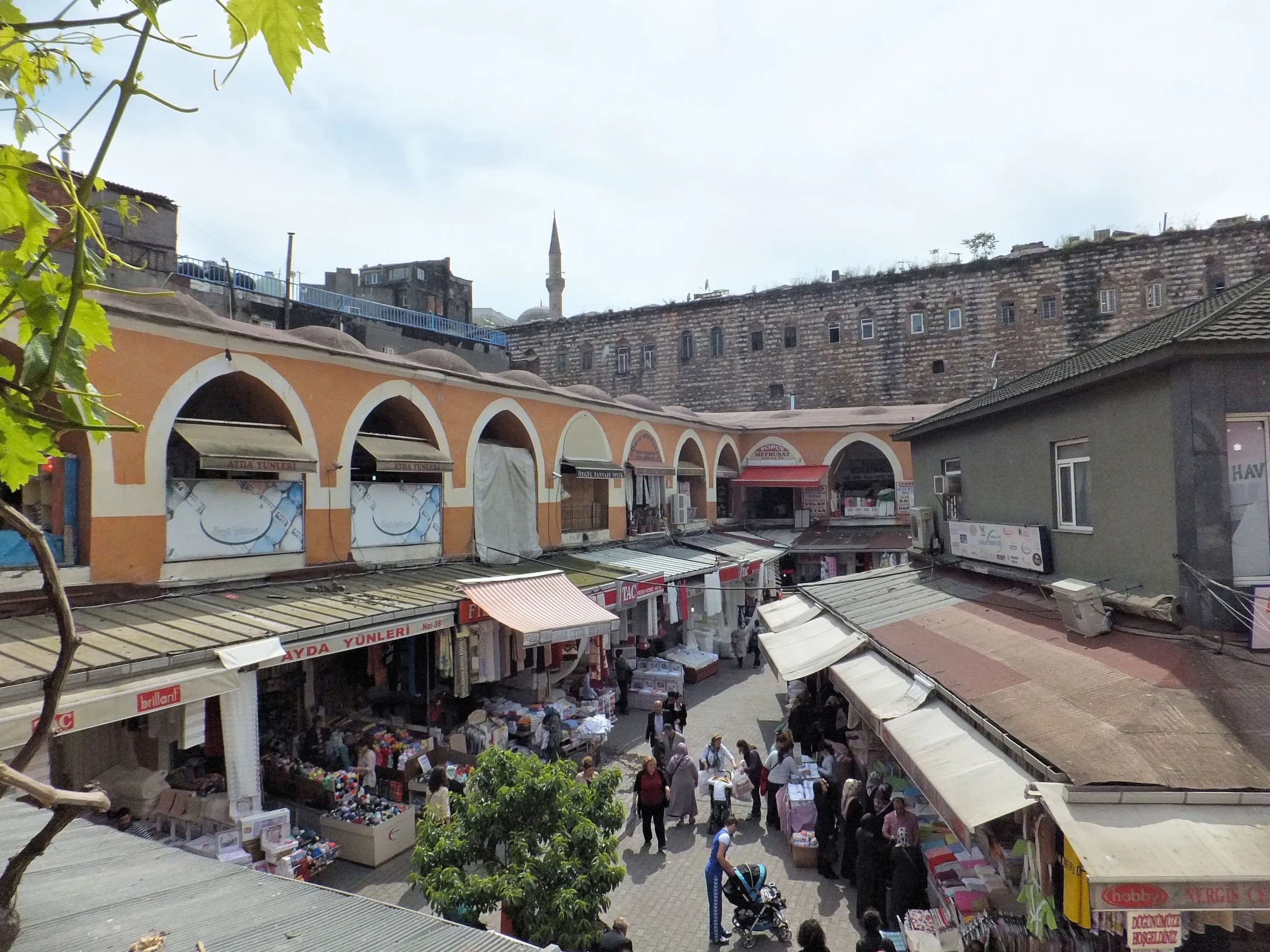 Kürkçü Hanı