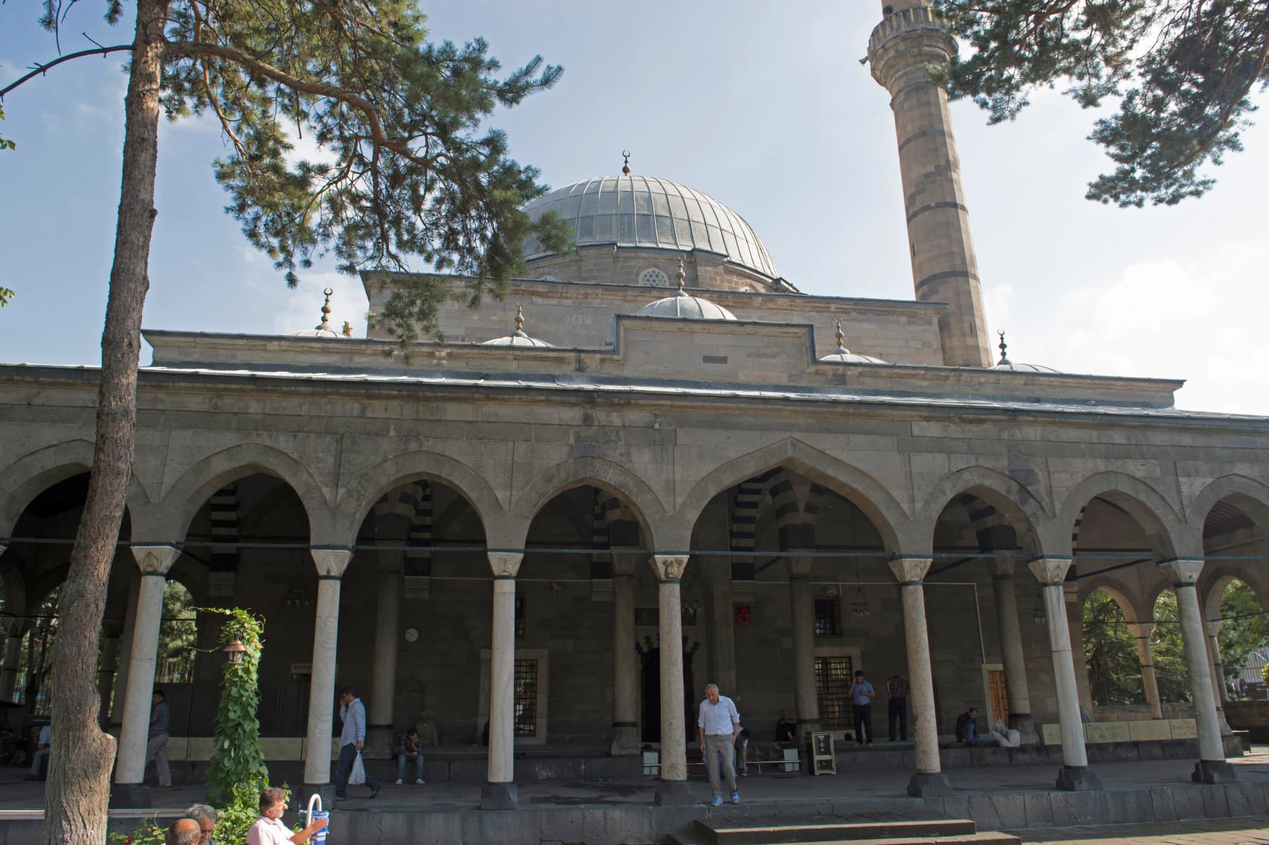 Kurşunlu Cami