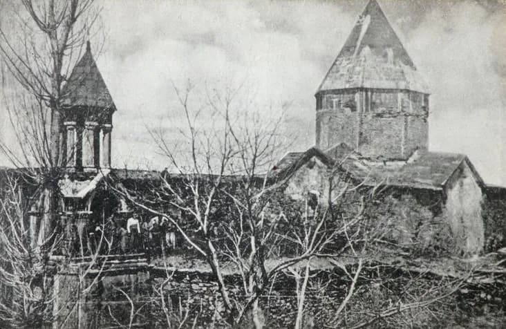 Kutsal Havariler Manastırı (Arak Manastırı)