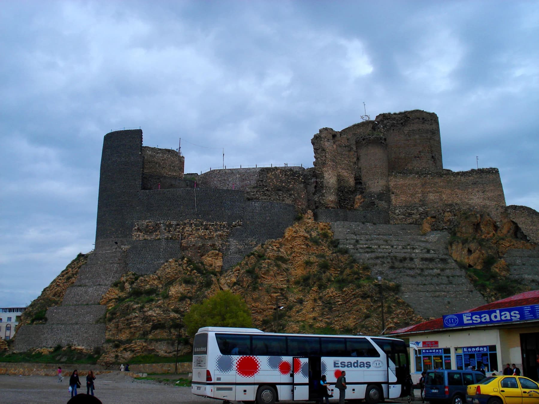 Oltu Kalesi