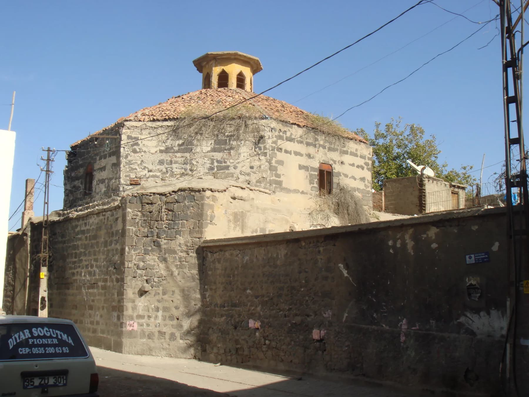 Paşa Hamamı (Behram Paşa Hamamı)