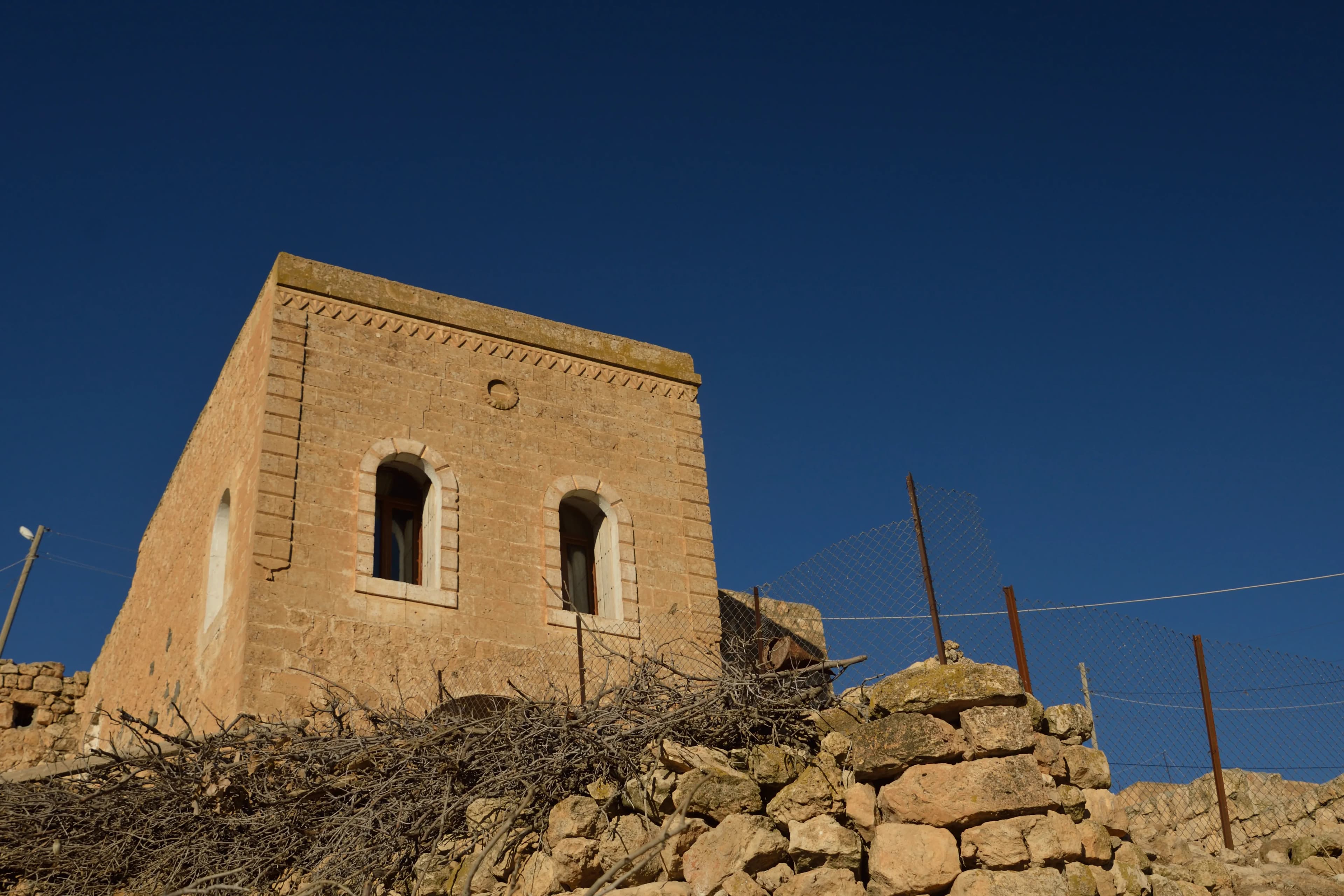 Sancaklı (Briva / Mağara Mahallesi)