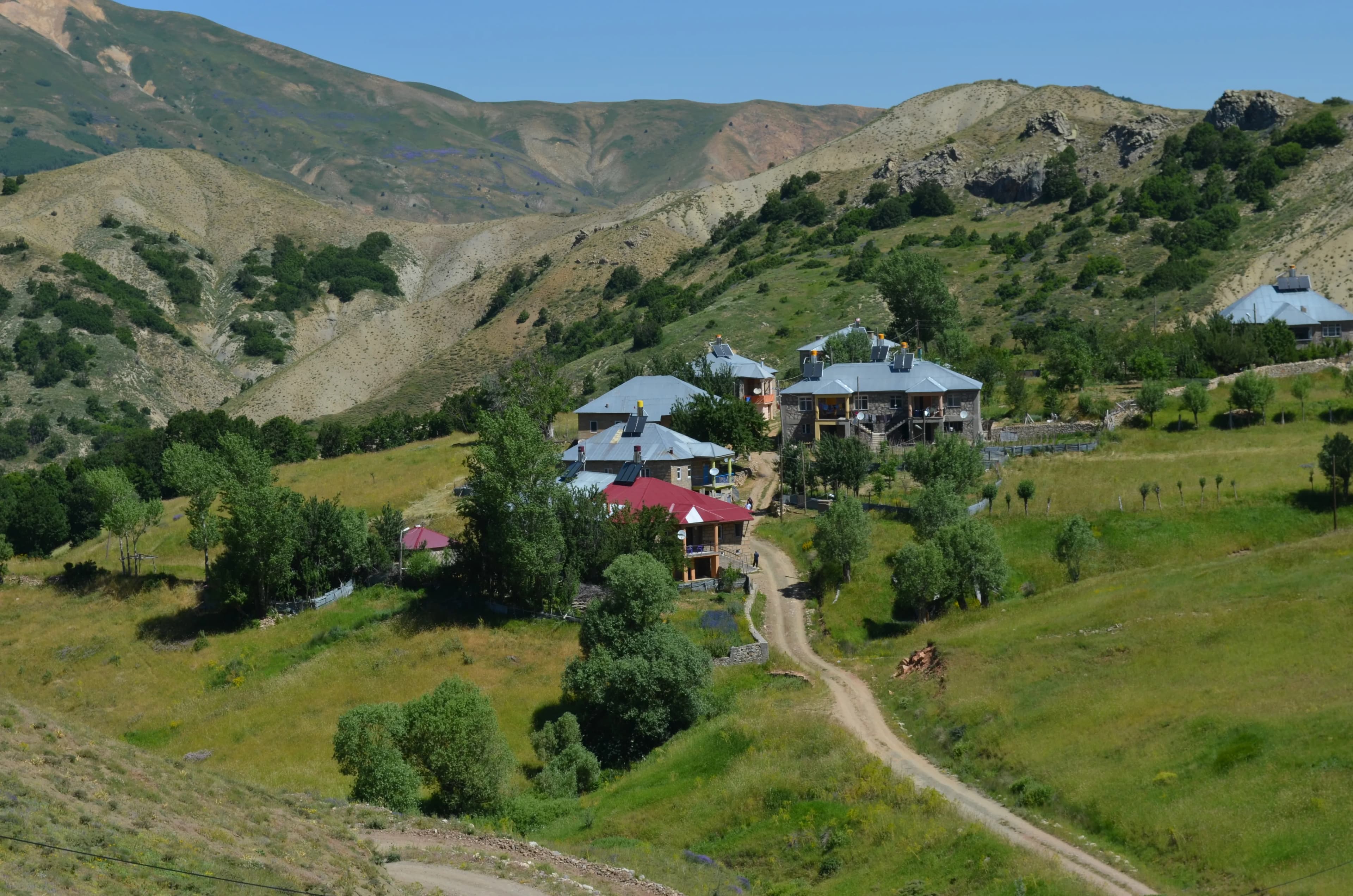 Sarıyayla Köyü (Civarik)