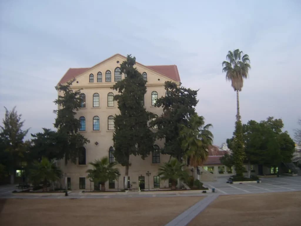 Tarsus Amerikan Koleji