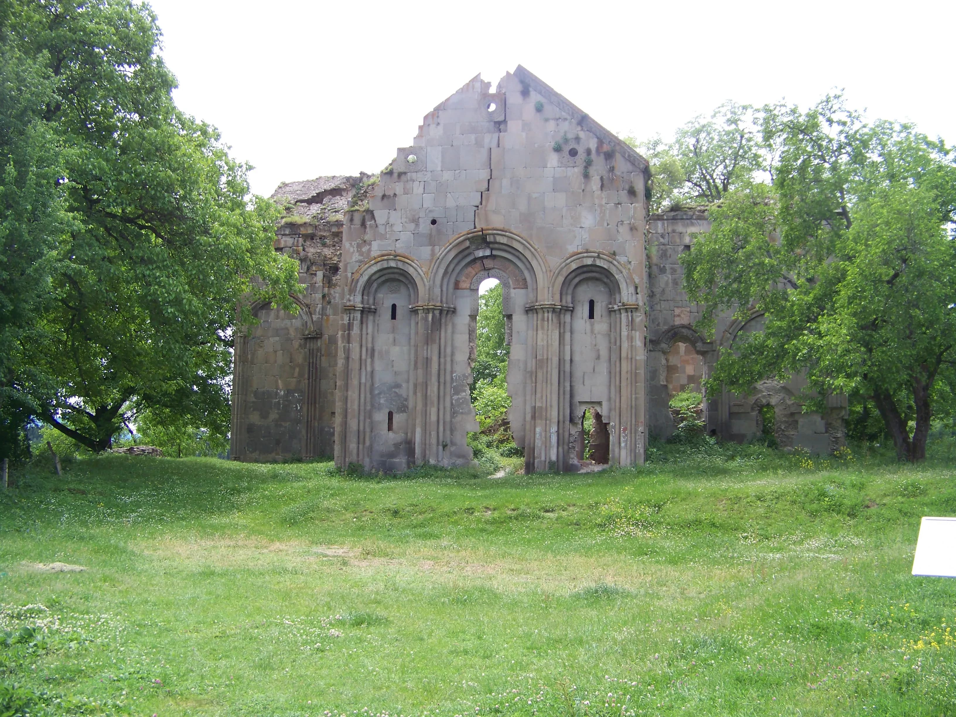 Tbeti Kilisesi