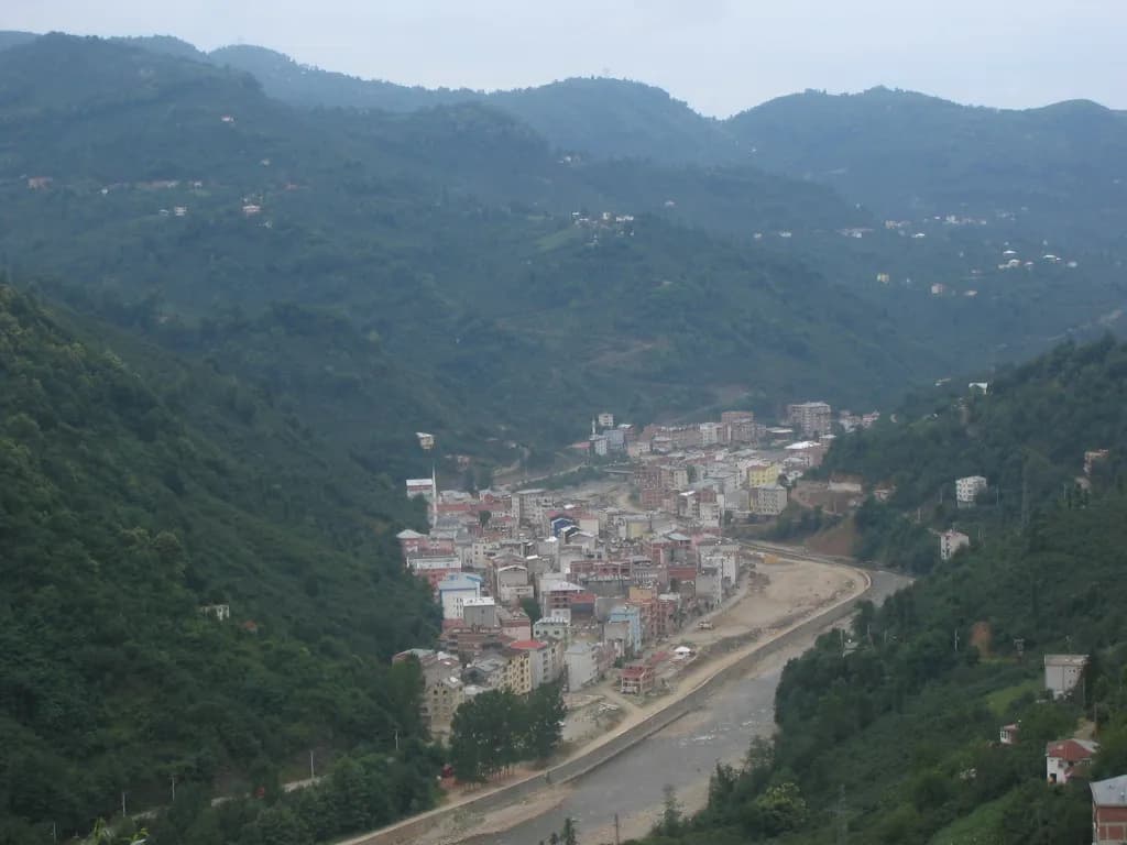 Yağlıdere