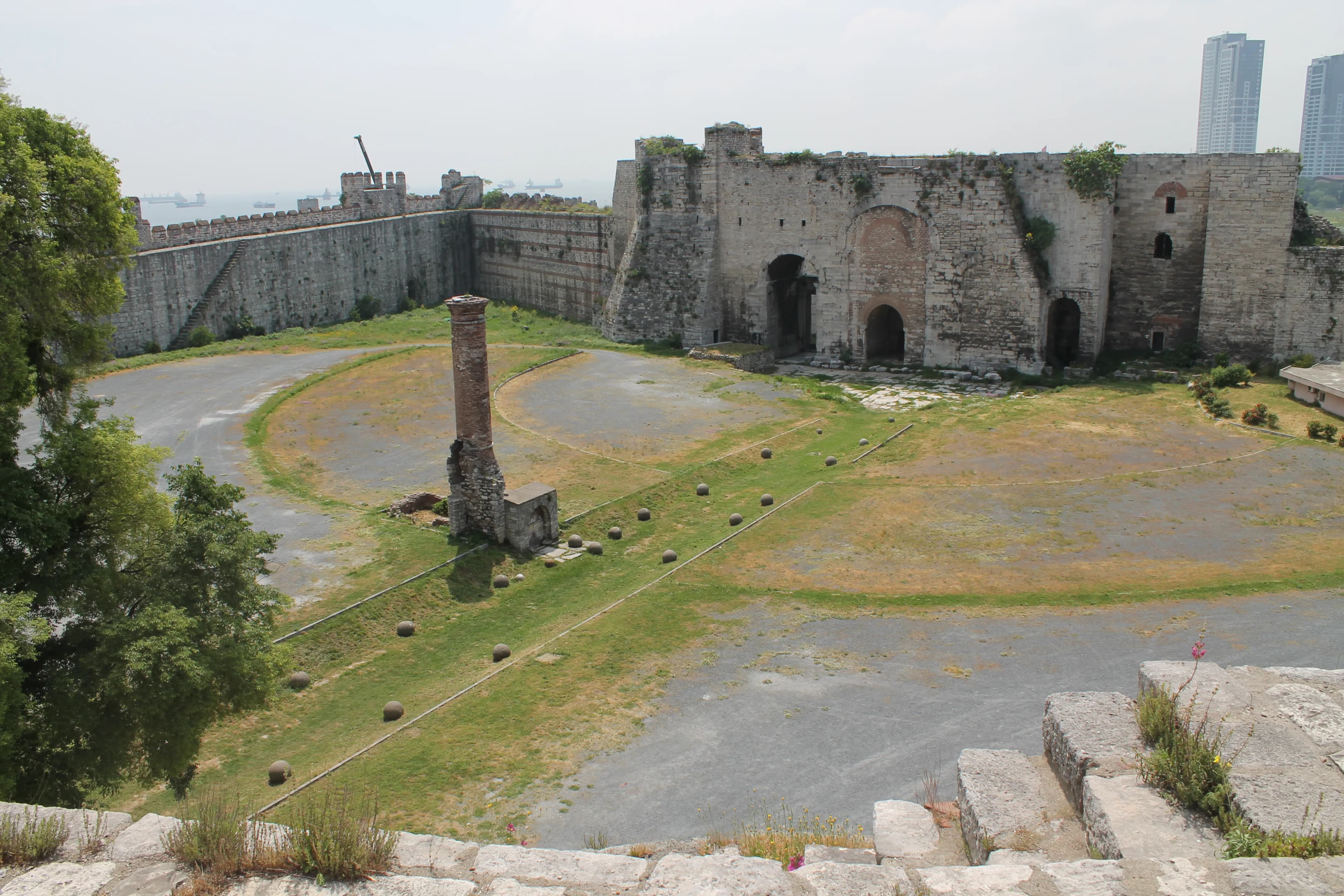 Yedikule Zindanları (Yedikule Hisarı)