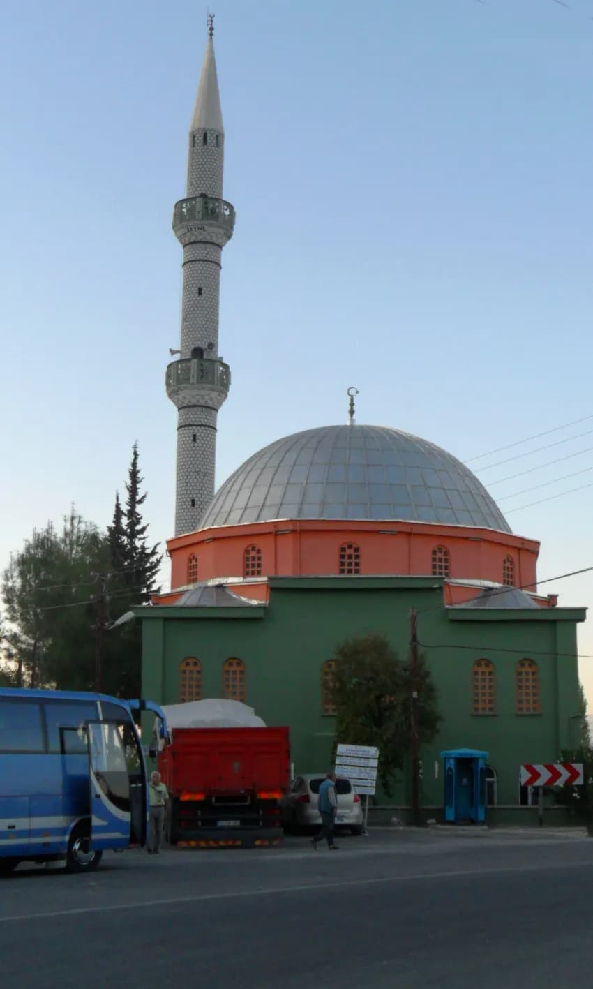 Zeyne, Gülnar
