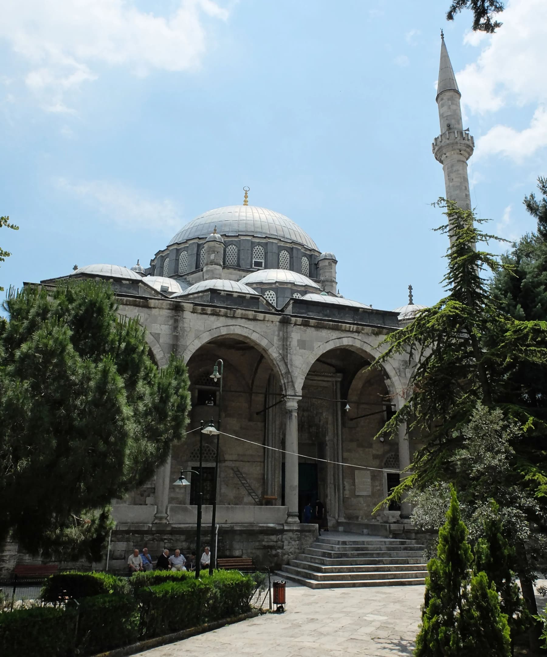 Hekimoğlu Alipaşa Camii