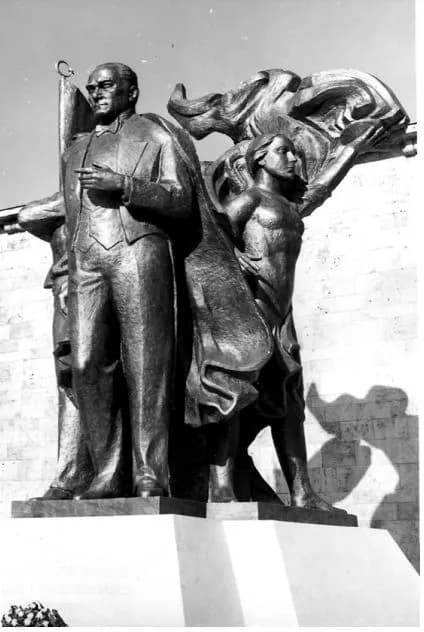 TBMM Atatürk Anıtı