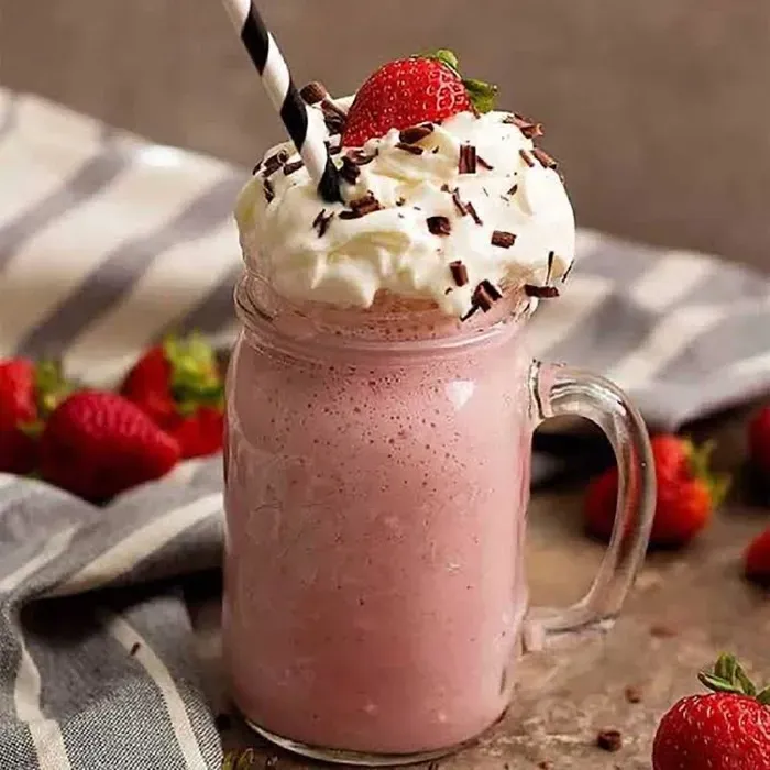 9. HAZIR MİLKSHAKE'LER Yoğun krema ve şuruplarla hazırlanan milkshake'ler adeta şeker bombası olarak görülüyor.