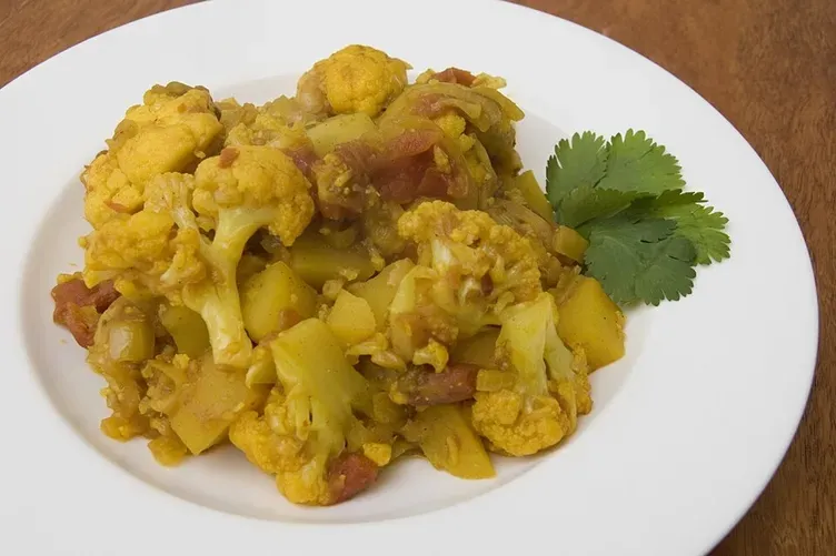 38. Aloo gobi (Hindistan) - Puan: 4.0