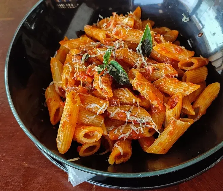 32. Penne all'arrabbiata (İtalya) - Puan: 4.0