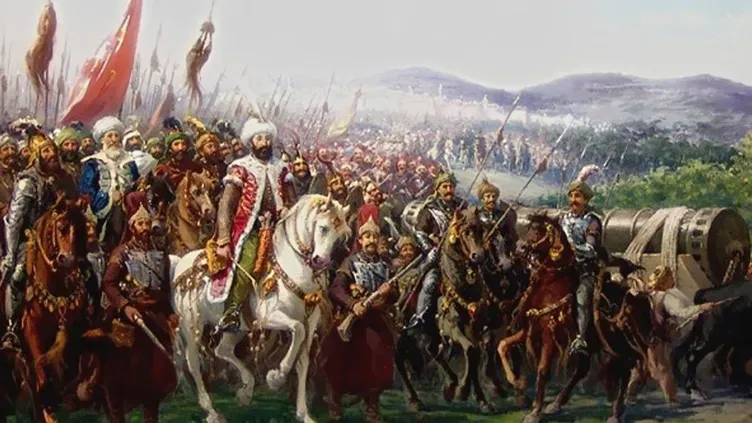 1453'TE TARİHİN SEYRİNİ DEĞİŞTİREN ZAFER Batı dünyasında "Konstantinopolis'in Düşüşü" olarak bilinen İstanbul'un Fethi, yalnızca bir şehrin ele geçirilmesi değil, aynı zamanda dünya tarihinde yeni bir dönemin başlangıcı olarak görülüyor. Pek çok tarihçiye göre bu olay, Orta Çağ'ın kapanıp Yeni Çağ'ın başlamasına neden olan gelişmeler arasında yer alıyor. Osmanlı ordusunun stratejik hamleleri ve dönemin gelişmiş topları sayesinde aşılmaz denilen surlar geçildi ve şehir Osmanlı hakimiyetine girdi.