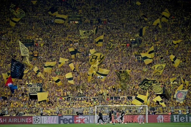 1. BVB – Borussia Dortmund Kapasite: 81.365