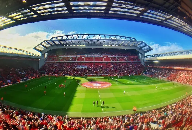 11. Anfield – Liverpool Kapasite: 53.394