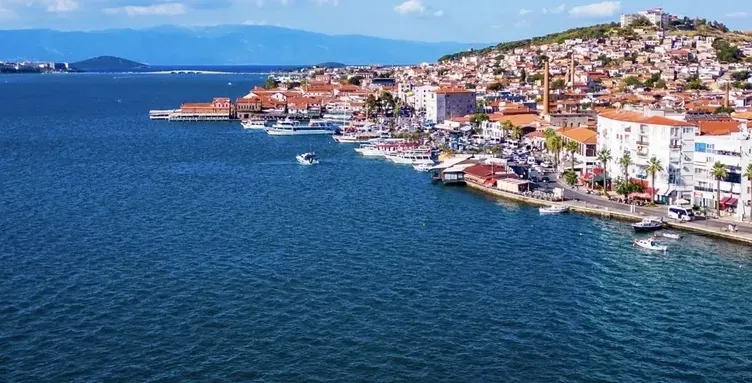 2.Ayvalık (Balıkesir)