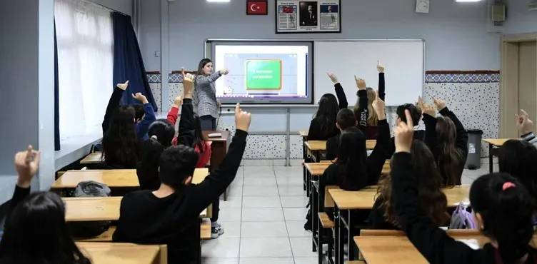 AGS SONUÇLARI NE ZAMAN AÇIKLANACAK? ÖSYM tarafından açıklanan takvime göre AGS sınav sonuçları 12 Ağustos 2026 tarihinde duyurulacak.