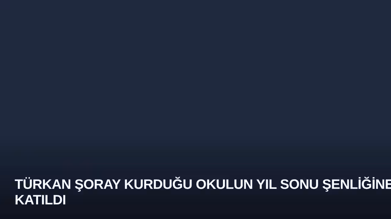 Türkan Şoray Kurduğu Okulun Yıl Sonu Şenliğine Katıldı