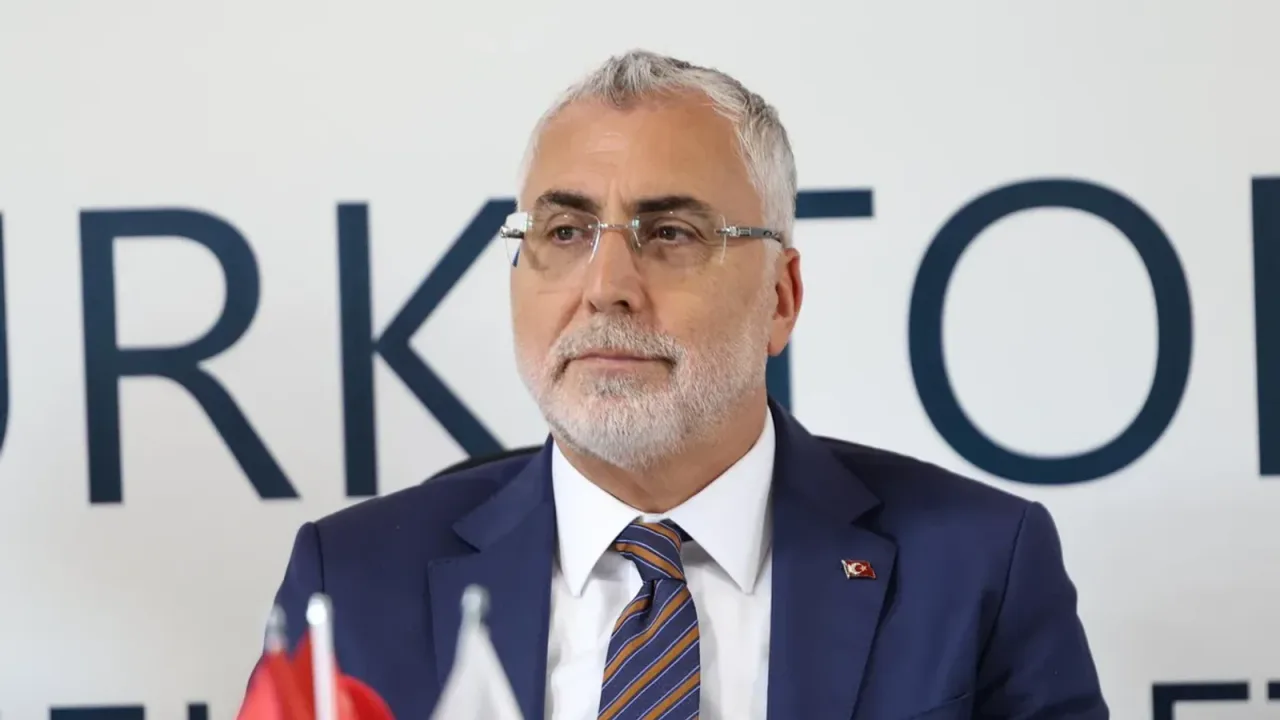Bakan Işıkhan Cenevre'de Duyurdu: Yurt Dışı Başvurularında Kolaylık