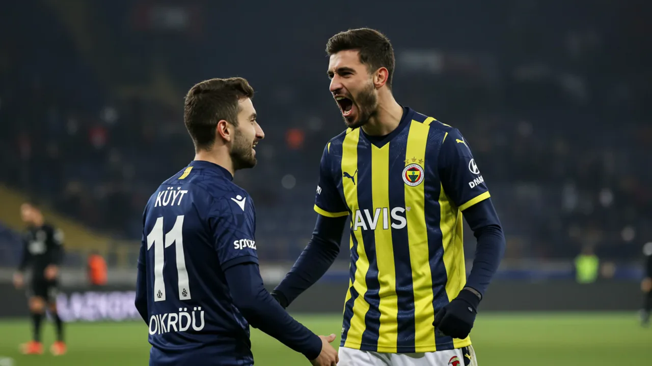 Dirk Kuyt Fenerbahçe'ye Yardımcı Antrenör Olarak Döndü