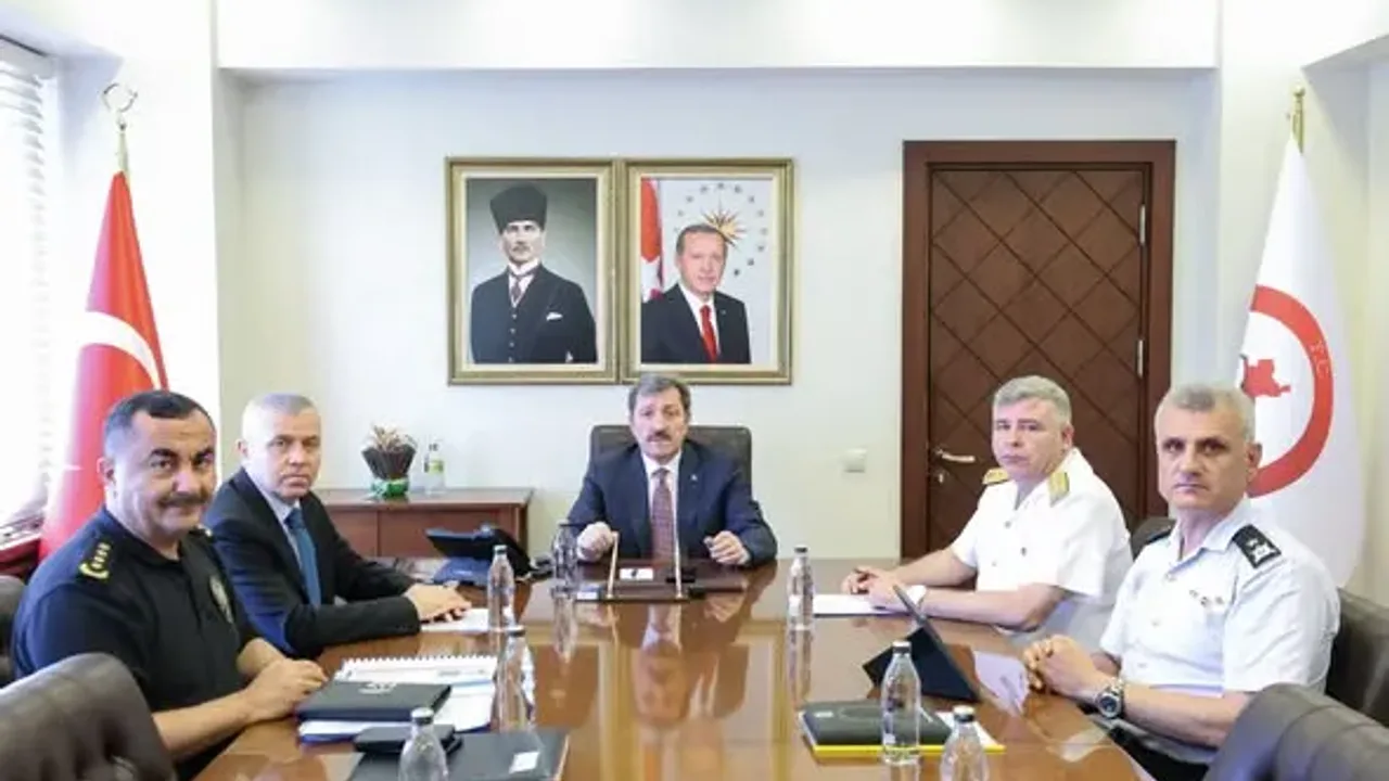 Samsun Valisi Orhan Tavlı Başkanlığında Güvenlik Toplantısı