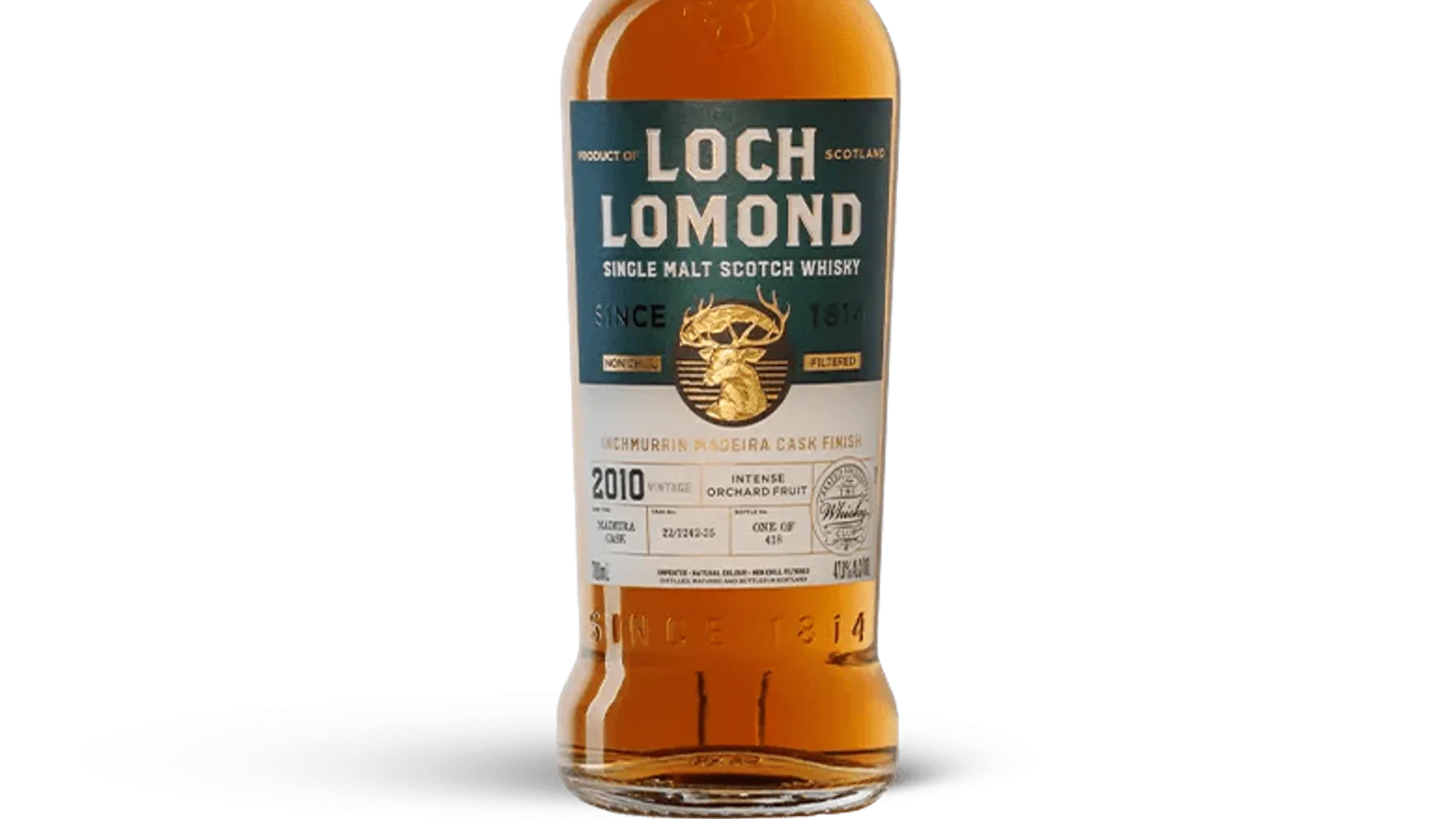 Gül altını tonlarında parıldayan Loch Lomond Inchmurrin viski şişesi